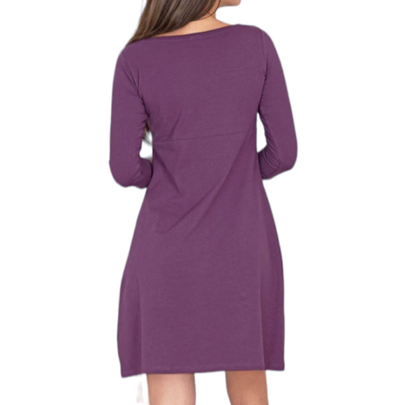 Global Girlfriend - Picture 2 of 10